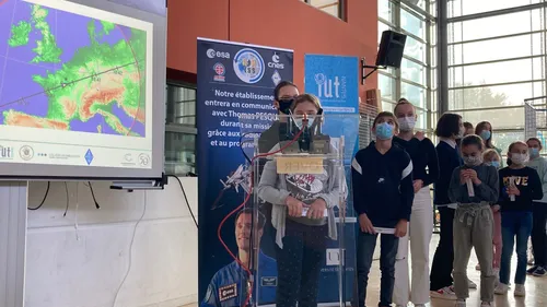 Allo l’Espace ? Ici, Carquefou !